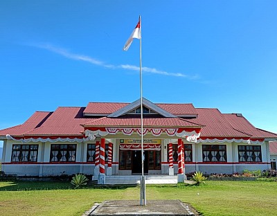 Kantor Camat Lore Peore